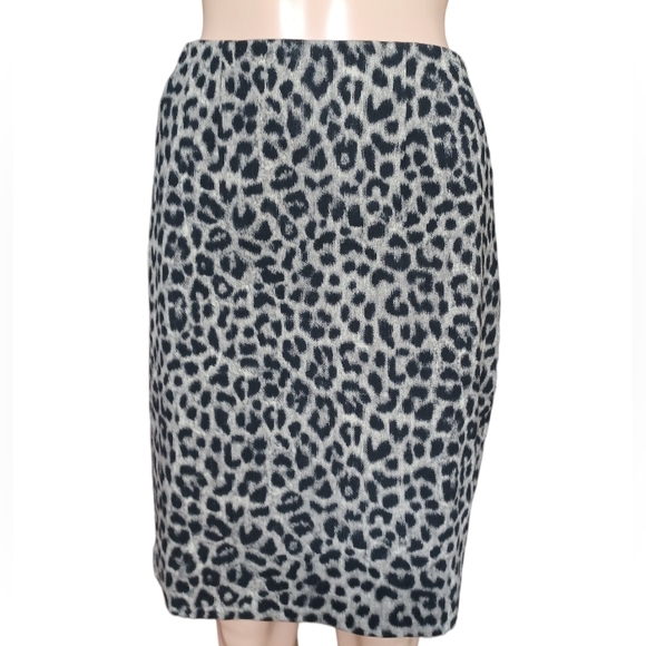 CAbi Womens Brown Black Leopard Animal Print Pencil Skirt Knee Length Size 0 - Picture 3 of 9